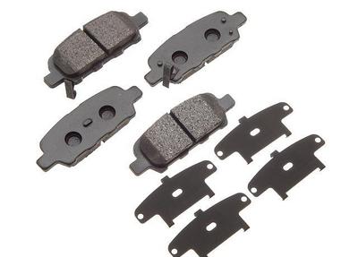 2005 Infiniti FX Brake Pad Set