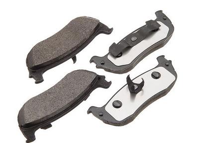 2002 Lincoln Blackwood Brake Pad Set
